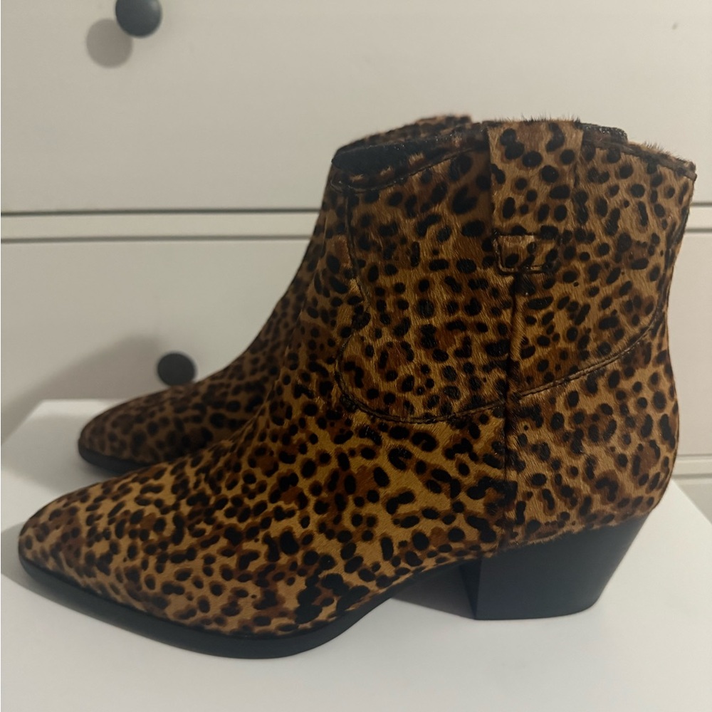 Ash Leopard-Print fame hair calf ankle boots New in box size 8